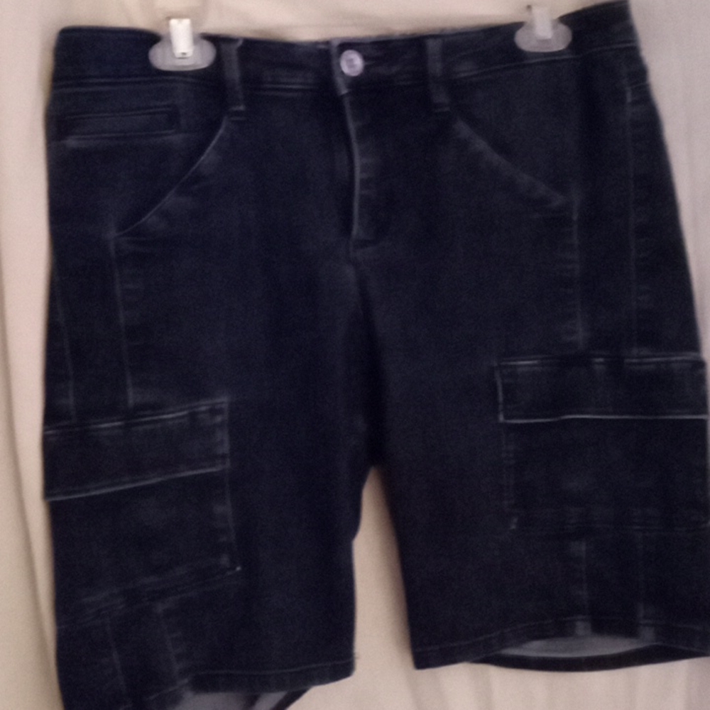 Lee denim  Natural Fit brand denim shorts w/6 pockets